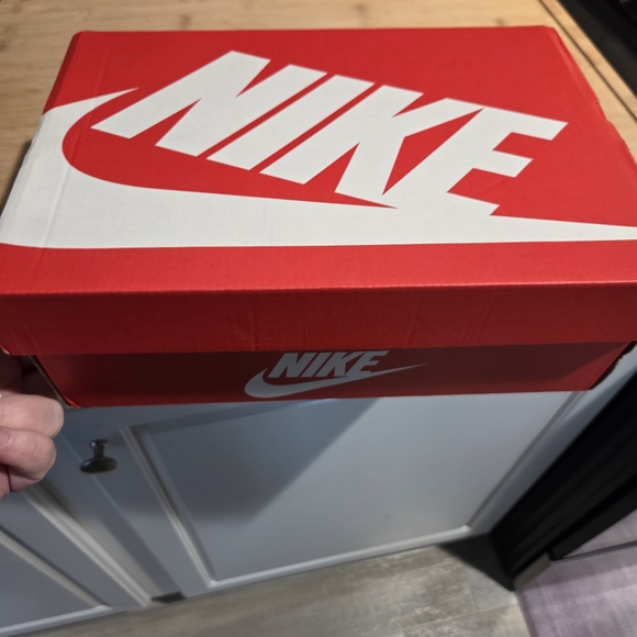 New In Box Nike Court Vision Low P Women’s Athletic Shoes - Sail/Cacao W 8.5 - Picture 4 of 12